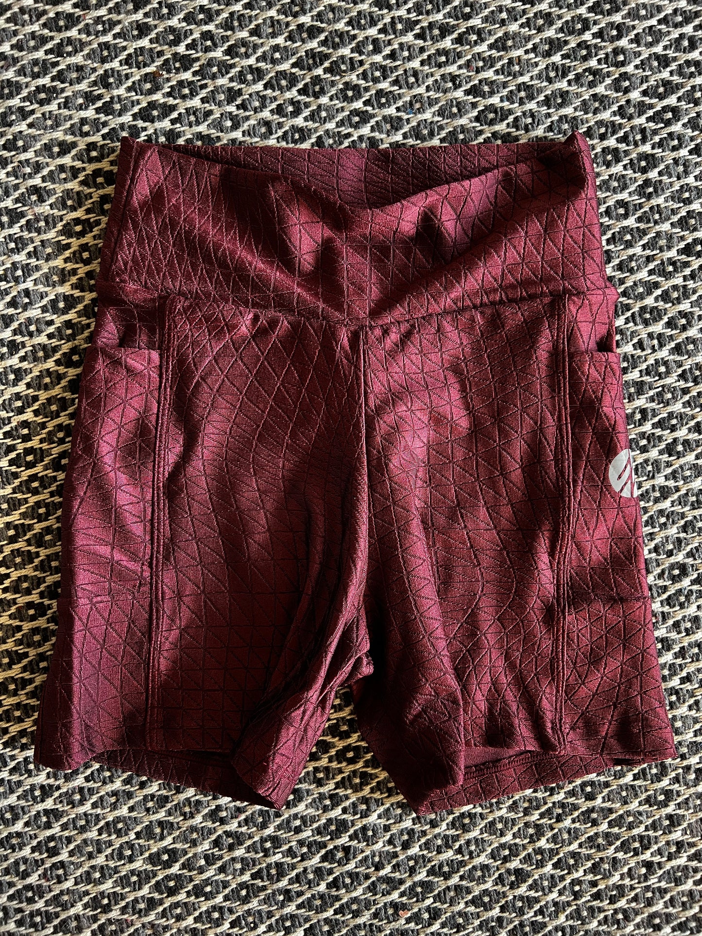 Geometric Bike Shorts - Maroon